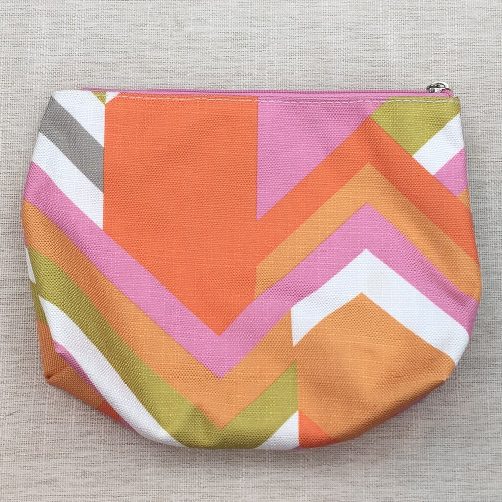 Clinique Chevron Print Cosmetics Bag - Picture 2 of 7